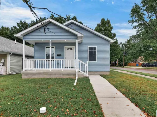 2256 5th Ave, Terre Haute, IN 47807