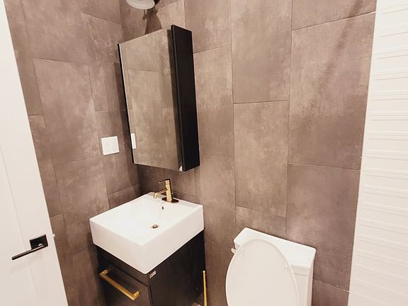 3rd image of 609 Communipaw Ave #2C