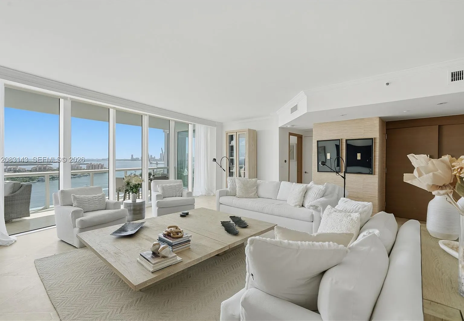 Murano At Portofino Condo — Photo 4