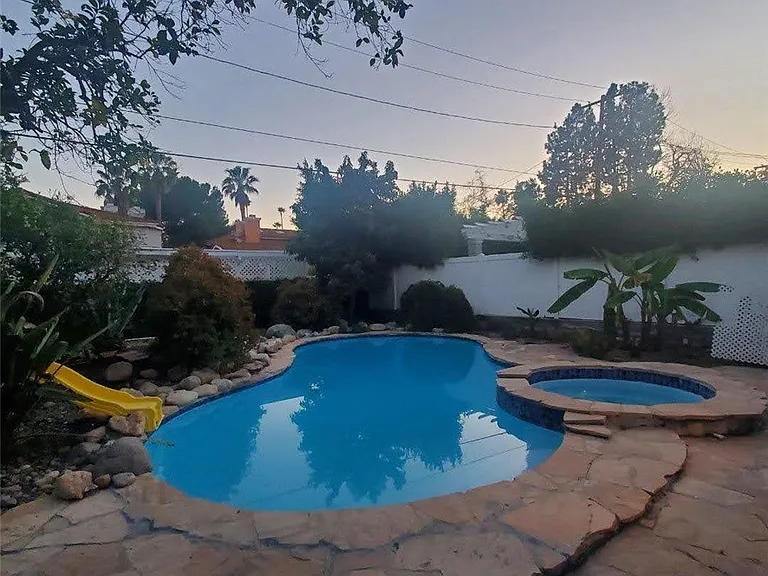 12944 Woodbridge St — Photo 2