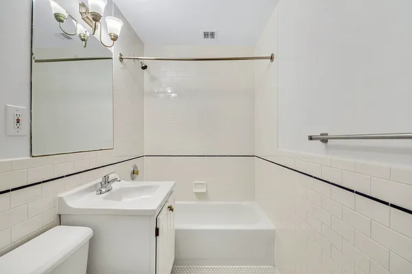 Rented by Compass | media 12