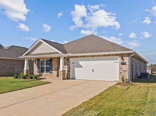 26705 Kyle Ln, Athens, AL 35613