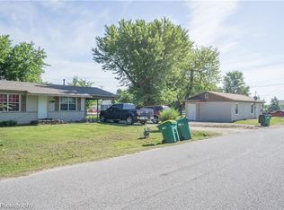 1216 Crutcher St, Springdale, AR 72764