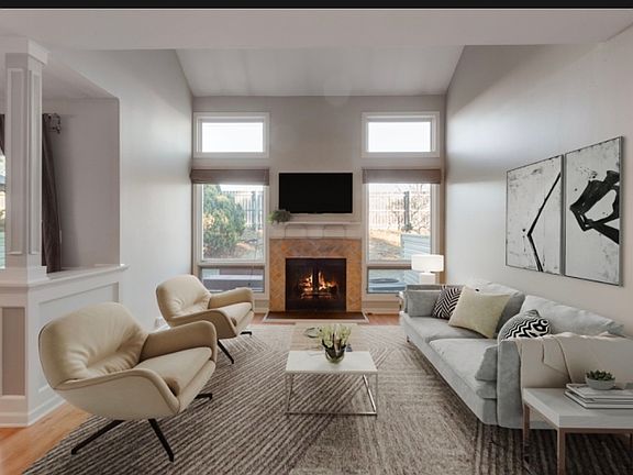 4th image of 2281 Club House Ave