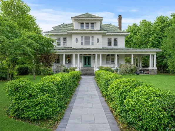 121 S Jamesport Avenue, South Jamesport, NY 11970