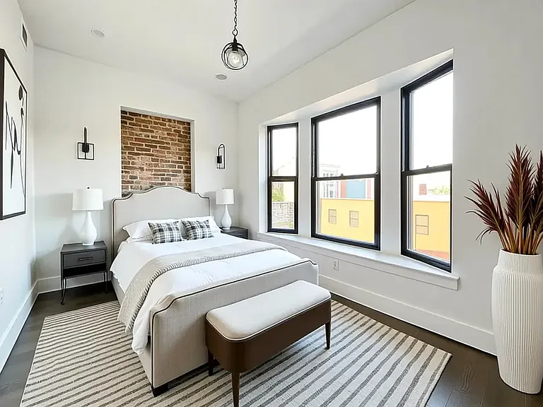 60 New York Ave #2L — Photo 3