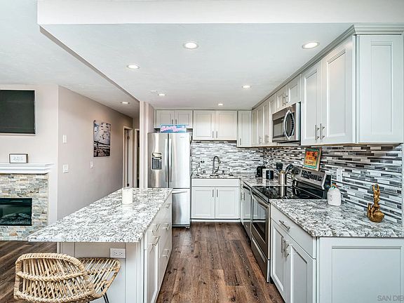 4th image of 190 Del Mar Shores Ter Unit 58