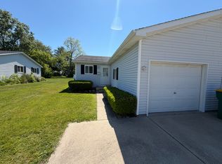 955 S 10th St #955, Saint Clair, MI 48079