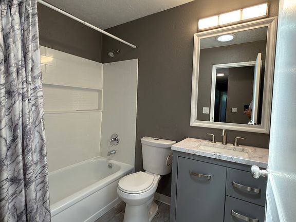 4th image of 5740 W Virginia Ave