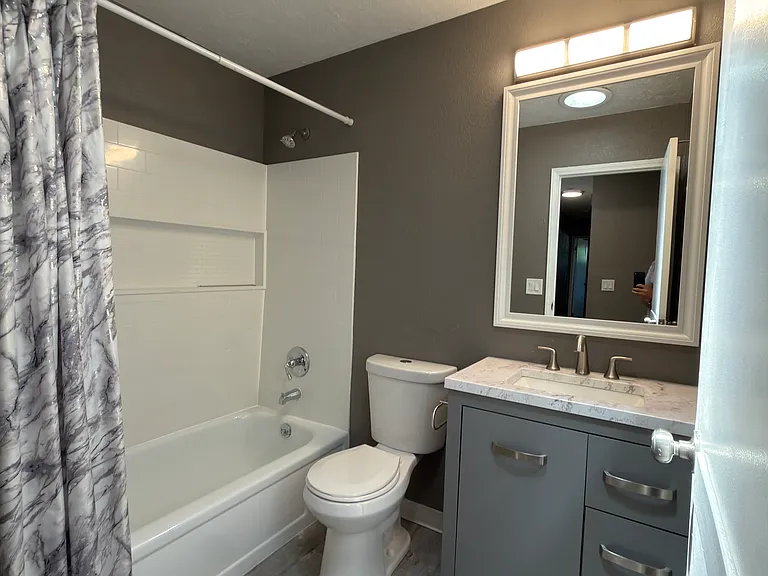 5740 W Virginia Ave — Photo 4