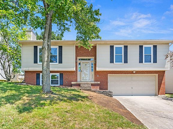3rd image of 3937 Forest Green Dr