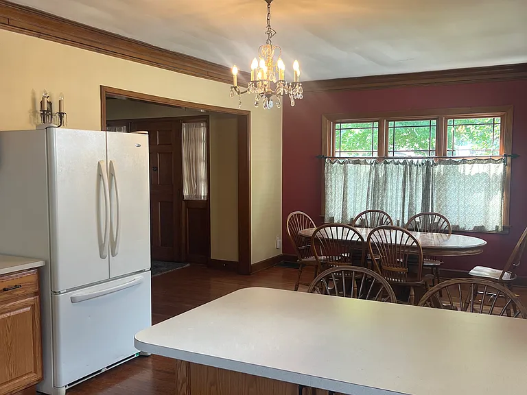 921 Pearl St — Photo 15