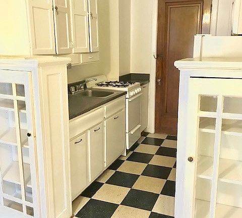 2nd image of 580 E Town St #1B-1BA-595SQFT