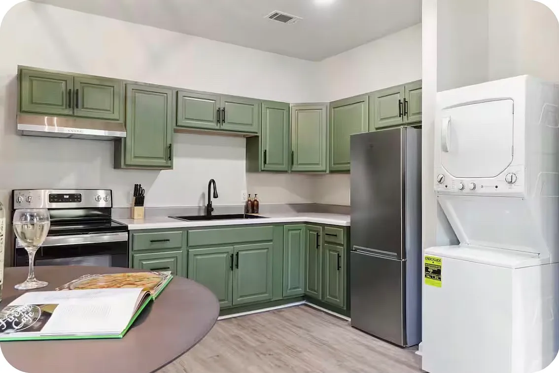 Studio, 600 sqft, $1,300 — Photo 4