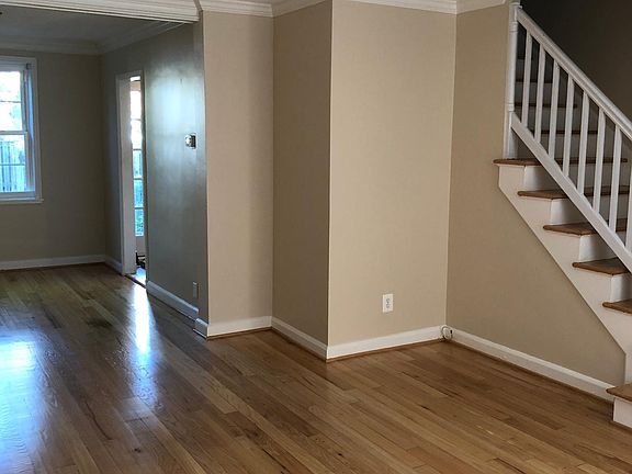 5th image of 3528 S Stafford St