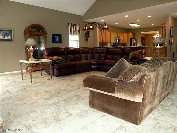 5th image of 1346 Clifford Dr