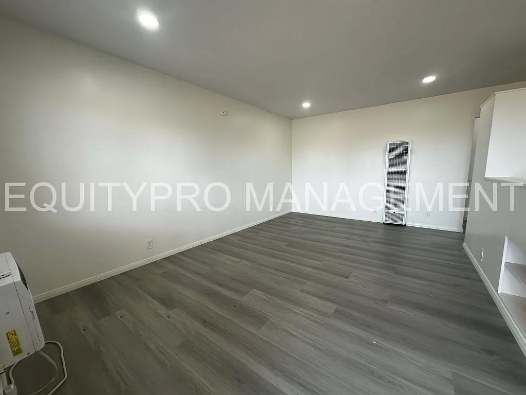 7252 Newlin Ave. #5 Whittier, CA — Photo 3