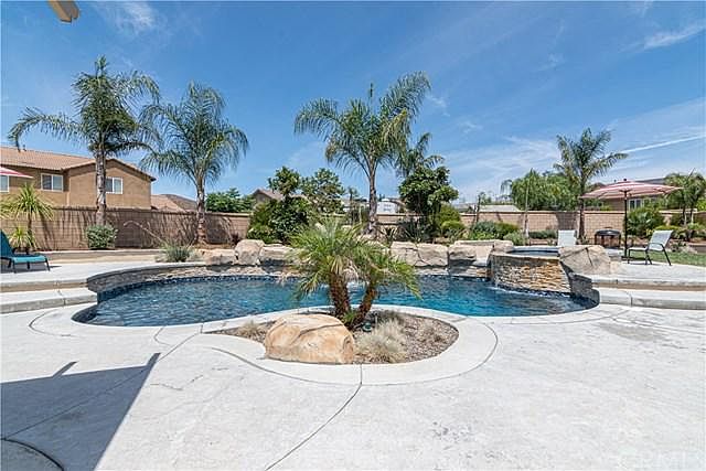1st image of 28659 Acanthus Ct