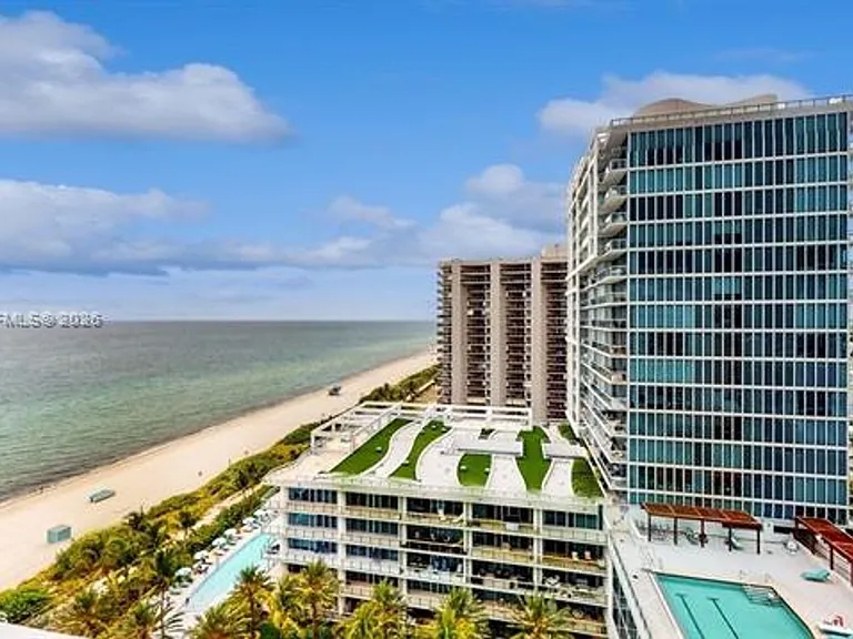 6801 Collins Ave #1208 — Photo 24