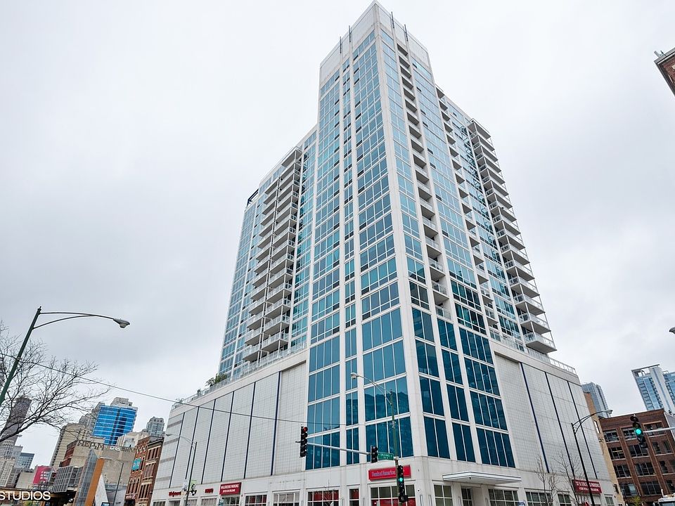 1st image of 757 N Orleans St APT 807