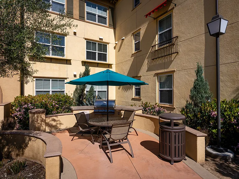 Paseos At Magnolia Luxury Apartments Homes — Photo 49