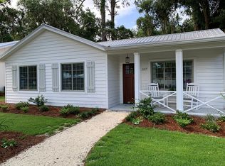 307 Atlantic Dr, Saint Simons Island, GA 31522