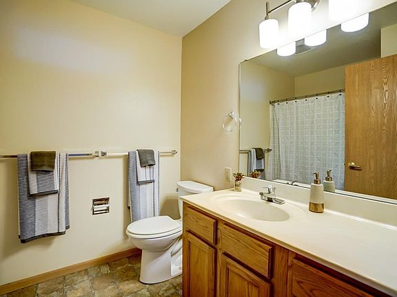 5th image of 1110 N Sherman Ave APT 315