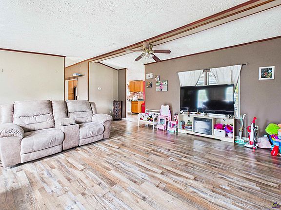 4th image of 360 Hayes Rd