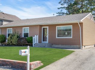 1229 Seaman Ave, Beachwood, NJ 08722