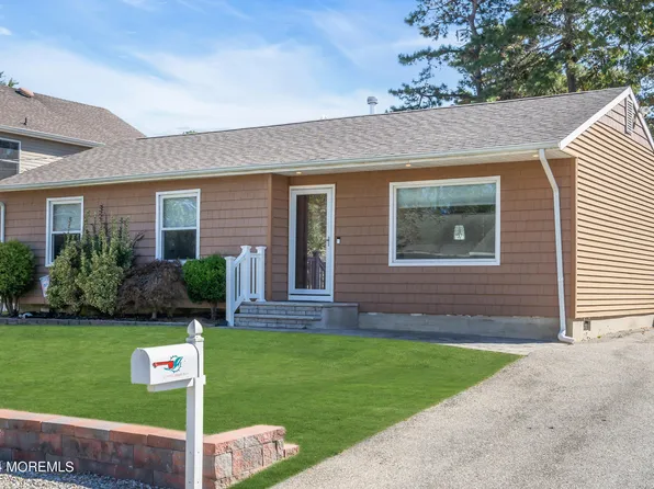 1229 Seaman Avenue, Beachwood, NJ 08722