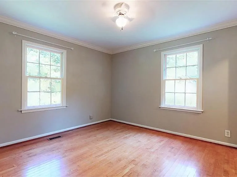 1674 Beacon Hill Blvd — Photo 43