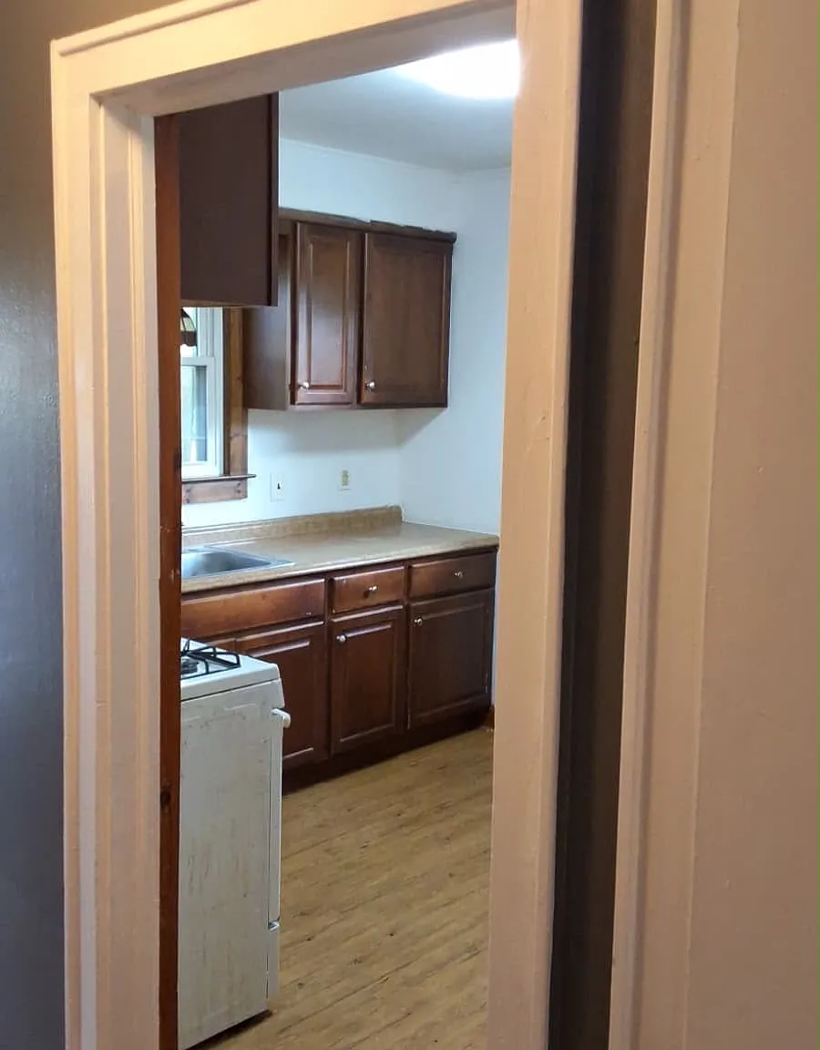 2 bed, $1,800 — Photo 3