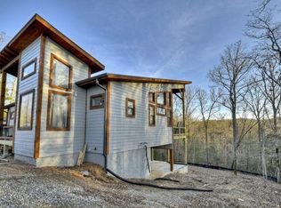 894 Old Ridge Rd, Mineral Bluff, GA 30559