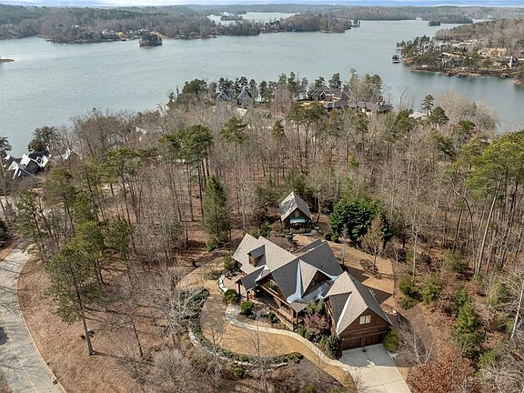 2nd image of 511 Palmer Way