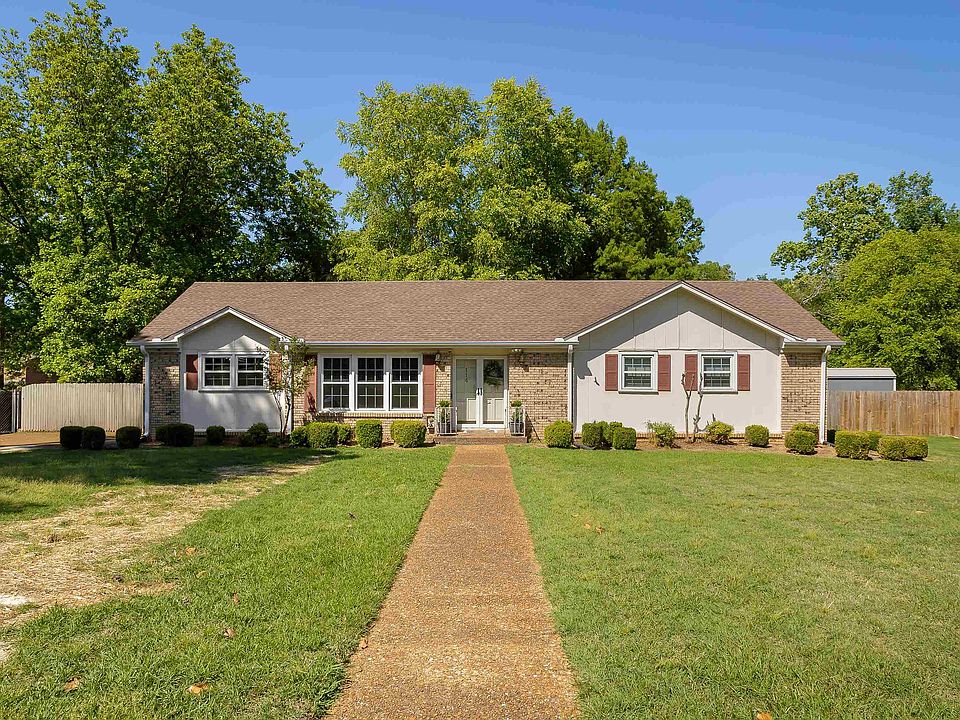 1st image of 114 Creekwood Dr