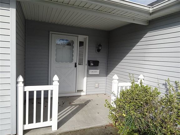 4th image of 26 College Greene Dr
