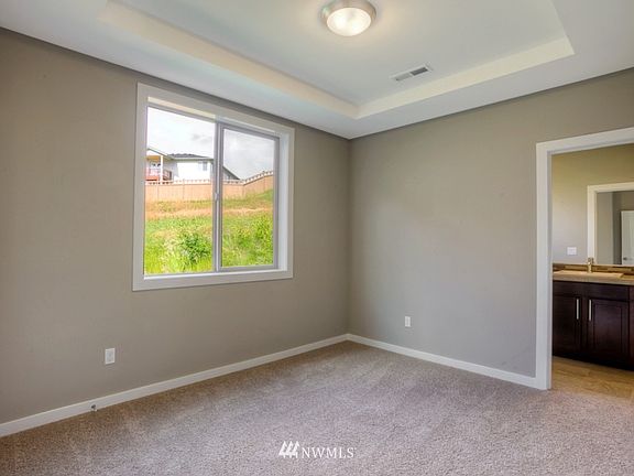 2nd image of 1331 37th (lot 66) StPl SE