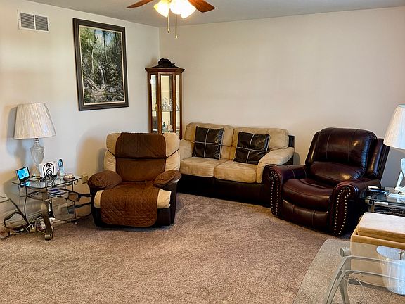 3rd image of 315 Kuebel St
