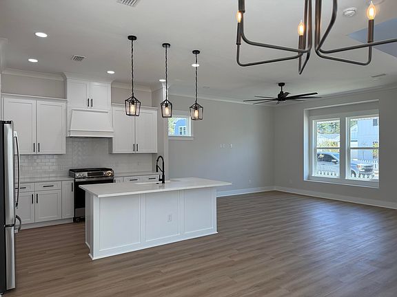 5th image of 304 Gazelle Ct