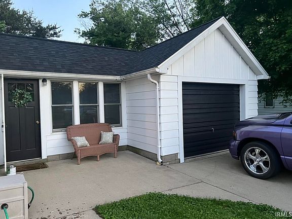 2nd image of 1103 Vogel Ave