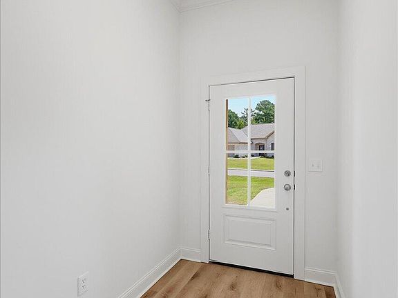 4th image of 218 Anderson Oaks Dr