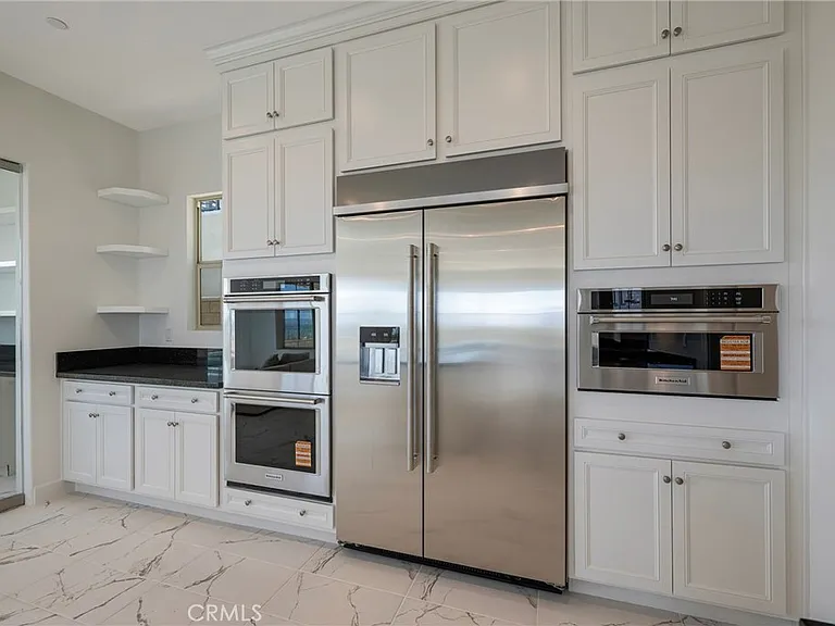 21204 Currant Ct — Photo 34