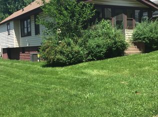 4678 Mayberry St, Omaha, NE 68106