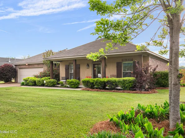 598 Oak Park Cir, Pearl, MS 39208