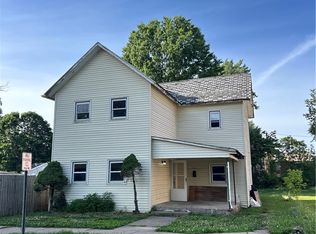 341 Saint Clair Ave SW, New Philadelphia, OH 44663