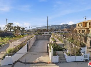 533 Swarthmore Ave, Pacific Palisades, CA 90272