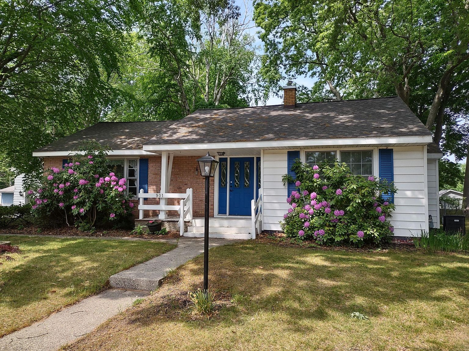 901 Saint Catherine St, Ludington, MI 49431 Zillow