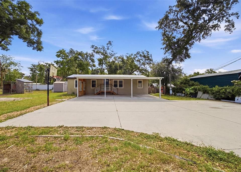 1st image of 11821 GROVEWOOD AVENUE