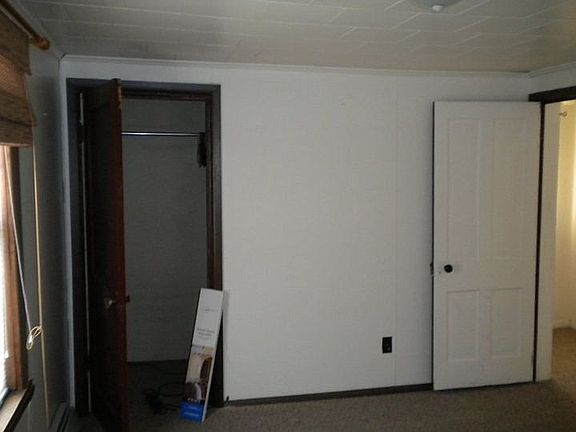 2nd image of 93 2nd Ave