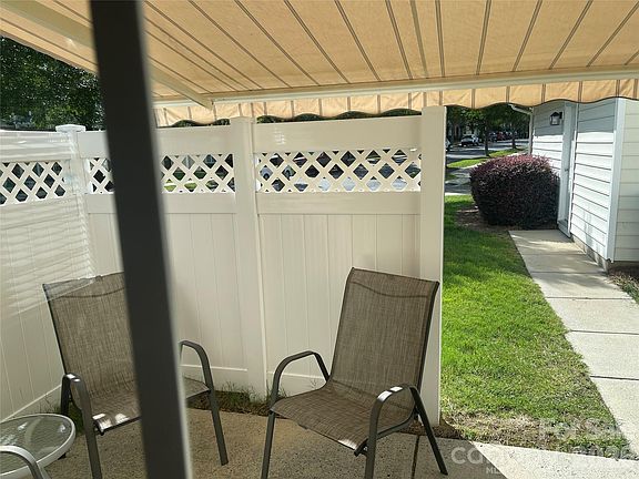 5th image of 1158 Hammond Dr